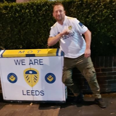 Life long Leeds fan and Motorcycle race fairing maker to the stars