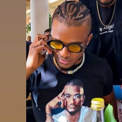 Mathah70157575's profile picture. 