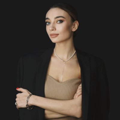 darina_pilip's profile picture. Responsible for popularizing fighting games, and building an all-in-one fighting game hub with a great team! CEO of @dashfight 🥊