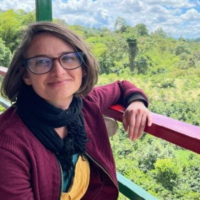 JMLtranslates's profile picture. Cultural Studies, translation, and interpretation (Colombia-US/ Spanish-English), sometimes simultaneously, but not always.