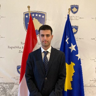 Executive Assistant to the Ambassador’s Office at @ksinnl 🇽🇰🇳🇱. From 🇮🇹, love politics, Balkans. Account for personal use, retweets are not endorsements.