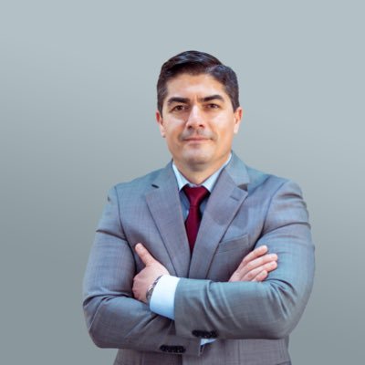 Esposo de @jlosand, papá de Andrés e Isabella y Director Ejecutivo de la Cámara de Industrias, Producción y Empleo (@cipemec)