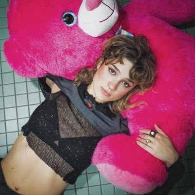 Fan page dedicated to promoting all things music for singer-songwriter @susannahjoffe