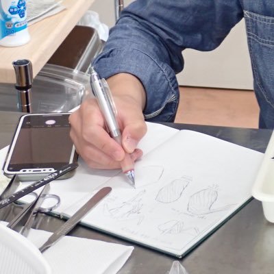 akedadayoNU's profile picture. Takumi AKEDA 古生物、特に恐竜好きです。最近動きさえすればなんでも興味あります。Dになりました。鳥の標本集めに邁進しております。特に翼標本と卵標本を欲しがります