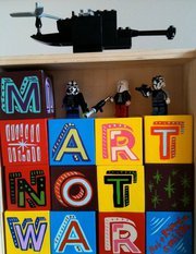 HilaryNicoll's profile picture. 