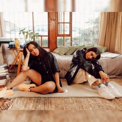 FAN ACCOUNT 🇪🇨
✨CACHÉ✨
🌠0/3 💘🌻🦋🌠
Las amo demasiado #cyp