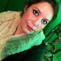 The Fighting Loaf🌹 (@_betsykate) 's Twitter Profile