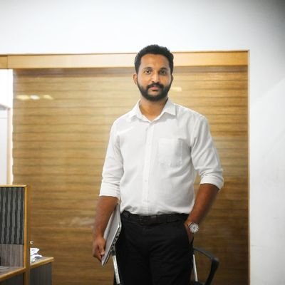 sebastianki93's profile picture. 