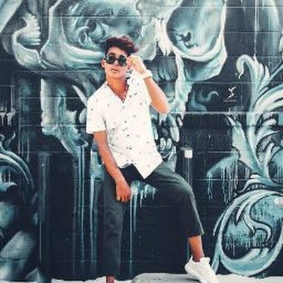 DEVOGAMING4's profile picture. 