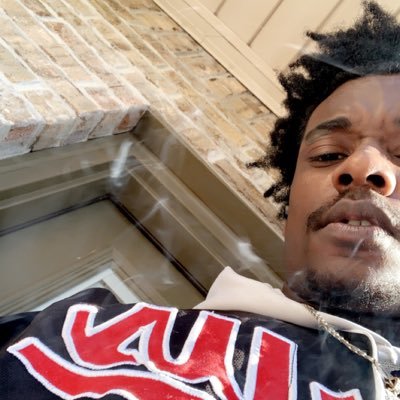 Hottest Artist From Da Souf🔥🔥 Facebook:@Yoddii Ku'Banna Snapchat:@BiGGyo400 IG:@BiGGyo400 Apes MakinG Gwalla🦍💵