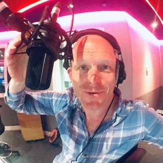 We make internal comms and engagement content.
ed@212radio.co.uk