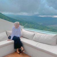Raina 🌧 (@kalaraina_) 's Twitter Profile