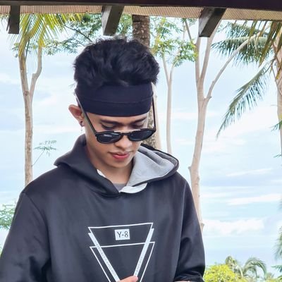 joepethxbernase's profile picture. 