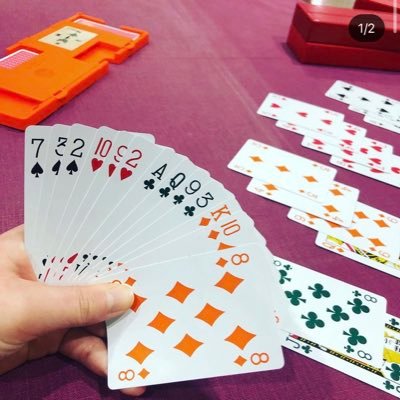 コントラクトブリッジとボードゲームの京大公認サークル、KUBC(@KU_bridge)の新歓アカウントです 。Instagram → https://t.co/UKy0SUV7lY メール → kubc.stu@gmail.com #春から京大