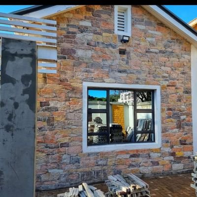makestructzw1's profile picture. We specialize in Construction, Stone Cladding, Facelifts and Extreme Makeovers. Let us bring your vision to life #MakeStruct Way😉 ☎+263780287777