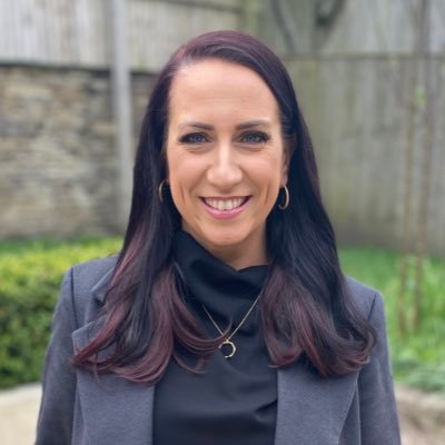 By day a cog in the wheel that is @HMADigital - interested in all things creative, digital, health, science and technology. By night, mum of two princesses.