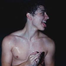 BrockThirst's profile picture. 