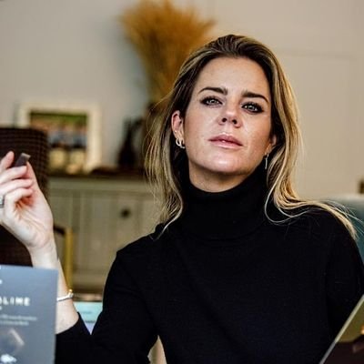 AliceWalker4635's profile picture. account manager in a private firm..