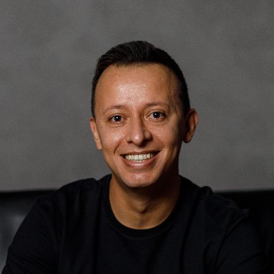 Chief Product Officer, especialista em ecommerce e desenvolvimento de negócios.