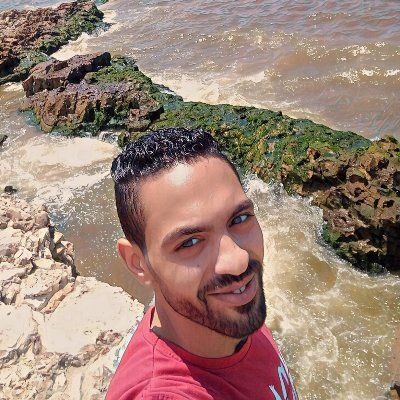 mlek_aldekorat's profile picture. ربي انقذني من شر نفسي
فهي تريد الهلاك واريد النجاة
إني اصارع فأعني عليها فإنها تأمرني بالسوء
اغفرلي وسامحني انت الجبار الغفور
اعفو عني فانا عبدك الضعيف