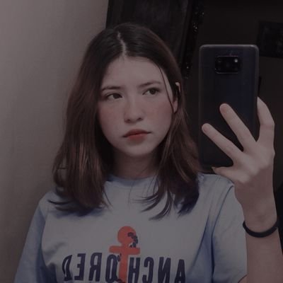 Llovisna_Ellie Profile Picture