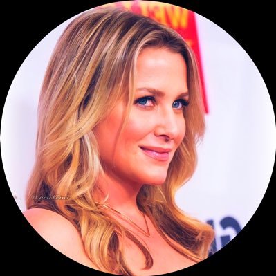 ɪ'ᴍ ᴀ ɢᴏᴏᴅ ᴍᴀɴ ɪɴ ᴀ sᴛᴏʀᴍ. ᴊᴄᴀᴘ - sᴀʀᴀ - ᴄᴀʟᴢᴏɴᴀ @JessicaCapshaw @SaraRamirez ✨ ᴏʀᴛʜᴏ & ᴘᴇᴅs 🩺