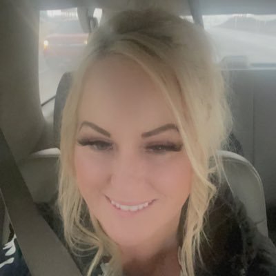 Keepfighting46's profile picture. MMA Twitter, ASPCA * Animal Advocate, 1st Amendment* Freedom of Speech, NRA * 2nd Amendment, Oilfield Wife * Oil & Gas in America, Equal Rights, Be Kind.