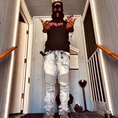 #FreeKingTae #FreeRoogz Pain is real💔 These feelings is real❤️🩹 Free my Thugs LLLM LLHH LLP IG: Peezygang_jojo28