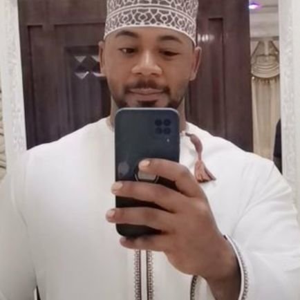 TahaAdnan1995's profile picture. 