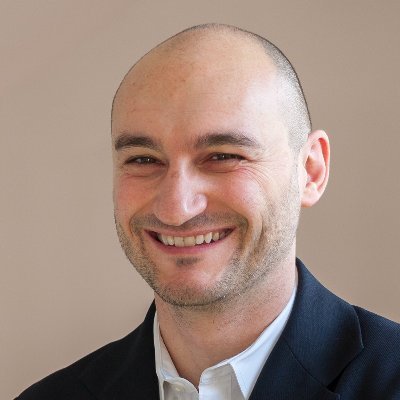 Recovering car guy, ex-car designer. Founder. I like to create things, the 0-to-1 journey.
Latest side gig: https://t.co/aeXB23lmDi