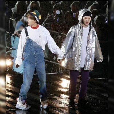 Laphygirl's profile picture. 💜★넬리입니다★💜
용🐉88 ♤ 
I'm a mess🤪 Multistandom lifeㅠㅠㅠㅠㅠㅠ 

I hope my music can comfort those who listen to it [Min Yoongi 대구의 자랑]💞