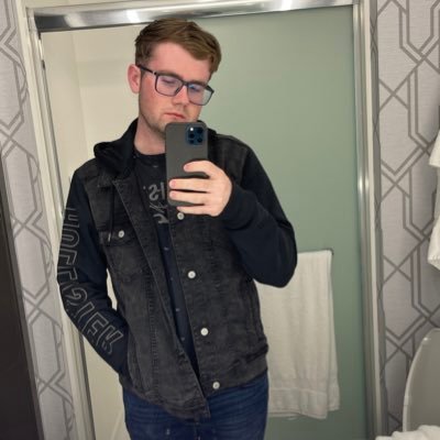 Lazy2332's profile picture. | Theme Park Enthusiast 🎢 🌎 🏰 | Halsey | Tech Guru | 🏳️‍🌈 He/Him |