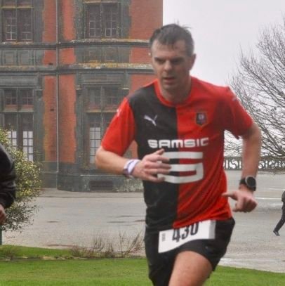 ➡️Supporter 🔴⚫
➡️Conseiller immo 💼
➡️Bénévole aux Vieilles Charrues 🎶
⚠️Mais ici, c'est pour parler 🔴⚫ !