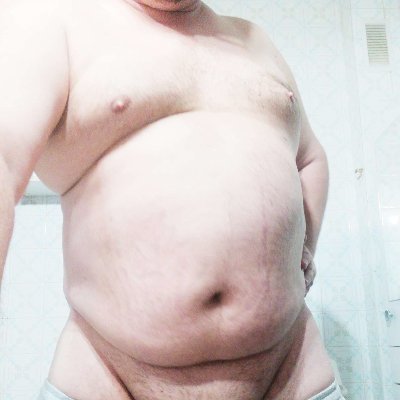 Just a tall chub guy who like to exhib and watch other big people (guys or girls) enjoying. Fat people welcome!
