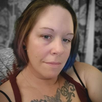 MBear2018's profile picture. I'm a mom to 4 beautiful girls, and married to the love of my life! I'm living life to the fullest and work my dream job in Washington's 502 industry.