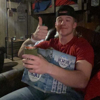 Jaxonn12_'s profile picture. 