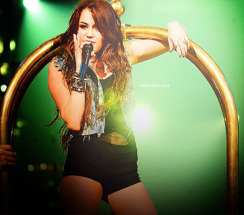 ImposterMiley's profile picture. 