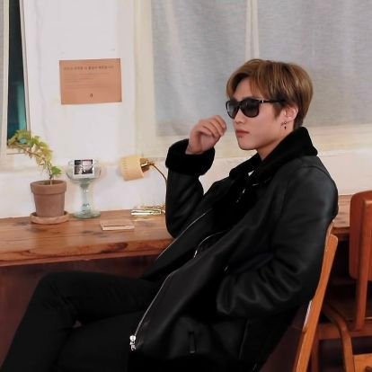 Christinaknl's profile picture. no matter what I'm just gonna be happy;

with where I am, with who I am~