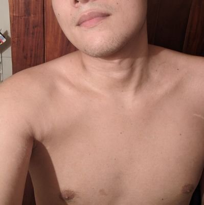 Colombiano en Paraguay.
pas 80 kg / 1.90 / 27 años
varonil, informático y gamer
Asunción