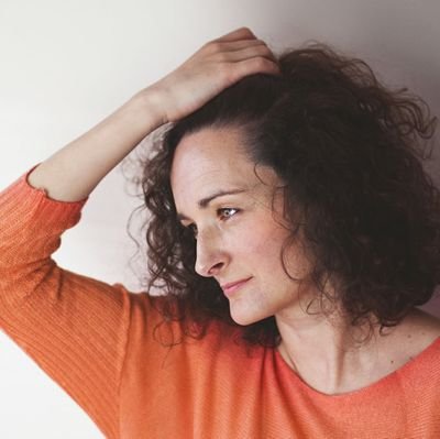 Escritora amateur que no se rinde. 🏳️🌈 LGTB+ Feminista. Socia de la molona @ACLFCFT. Orgullosa autora de Nía publicado por @LESeditorial.
