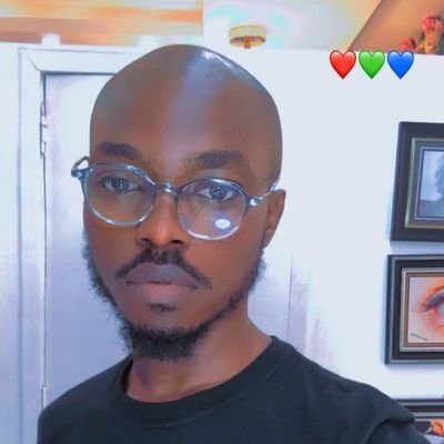 chukwumbuzor's profile picture. An average Nigerian man🇳🇬 , a gemini and also trilingual 😁