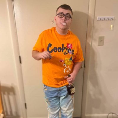 AdrianB006's profile picture. 