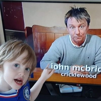 ExPro Snooker Player, all round Lover of Sport, Chelsea & I smile a lot too. Happily Married & a Happy Dad too.
Diagnosed as being terminally ill 😔 xx