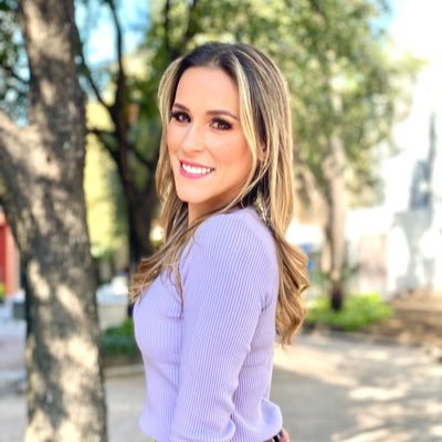 Polifacética! Col. 🇨🇴 Comunicadora social y periodista. Conductora de noticias. Instagram: @soydanymartin DEMO https://t.co/hjfm7JSSXi