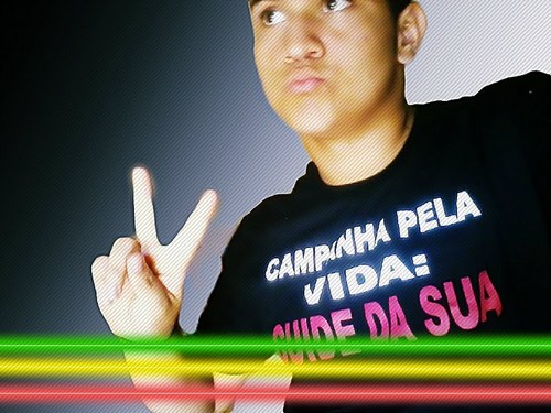 • 'Biografia {?}
Fala sério! Como vou resumir minha
vida aki no twitter?
;P