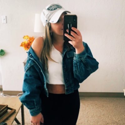 ashsalxoxo's profile picture. 