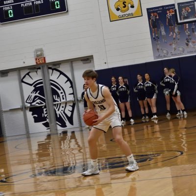 Cary-Grove 2024/ 🏀#12 🏈#15/ Greater Purpose Athletics/ 6’2 PG/ 3.7 GPA/ highlights https://t.co/ppW1fl6z04
