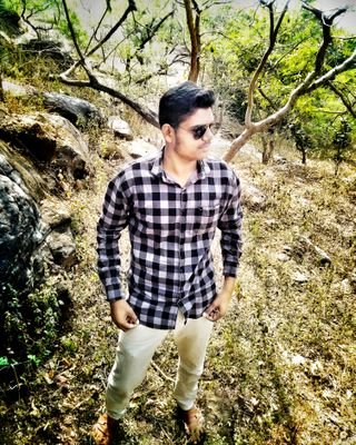 Hey guys,
Firstly , I am Introduced My Self | My Name Is Vedant Chodhari , I Am Singing Cover Songs In Youtube So, Please Support Me.
Thank You🙏
👇👇👇