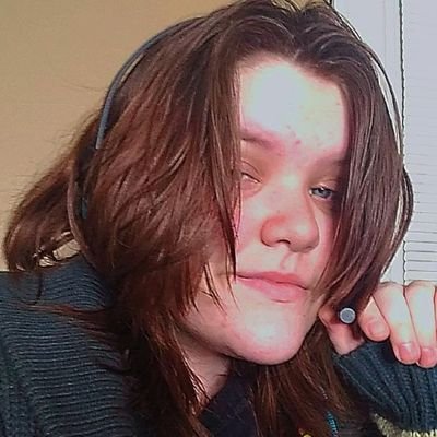 Boobeetwts's profile picture. Shitty guitar player, Mediocre Editor, X-Men fanatic, Excellent Pooper
Adult