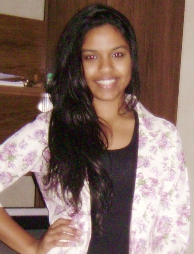 LaysaOliveira__'s profile picture. Nada como um dia após o outro.